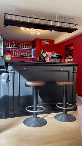 Opinii despre Dialogue café bar Tea-Room în Geneva - Gastronomie und Hotellerie