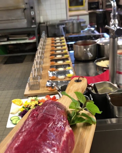 Restaurant Pizzeria Schönthal & Kullat e Junikut - Füllinsdorf