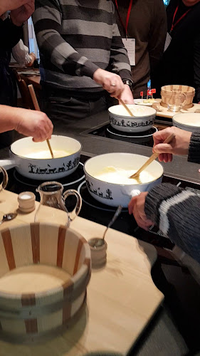 Opinii despre Chalet de Gruyères în Gruyères - Gastronomie und Hotellerie