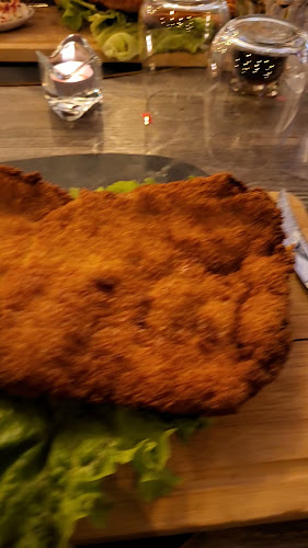 Opinii despre Restaurant Pizzeria Alice în Fleurier - Gastronomie und Hotellerie