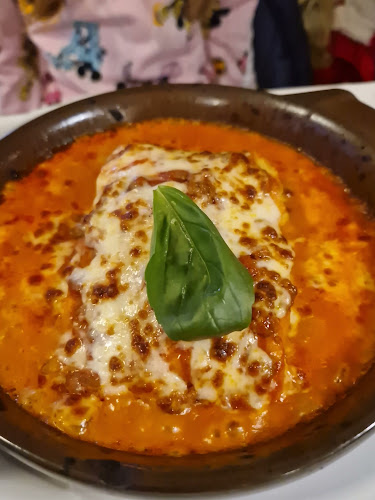 Opinii despre Restaurant Beau Rivage în Thun - Gastronomie und Hotellerie