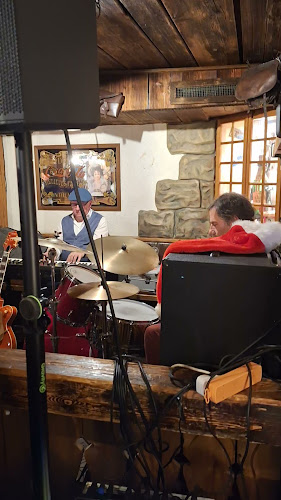 Opinii despre Restaurant Pöstli în Huttwil - Gastronomie und Hotellerie