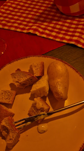 Opinii despre Fonduehüsli în Bülach - Gastronomie und Hotellerie