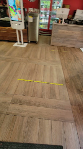 Opinii despre Eat & Play Renens în Renens - Gastronomie und Hotellerie