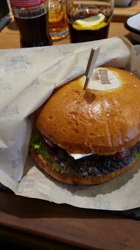 Opinii despre BIG BURGER AARAU în Aarau - Gastronomie und Hotellerie