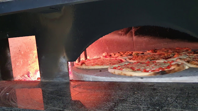 Opinii despre Bella Donna Sàrl în La Chaux-de-Fonds - Gastronomie und Hotellerie