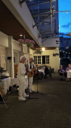 Opinii despre Restaurant zur alten Post în Oberwil - Gastronomie und Hotellerie