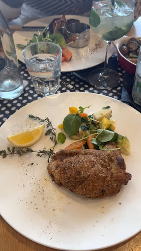 Opinii despre Brasserie de Montbenon în Lausanne - Gastronomie und Hotellerie