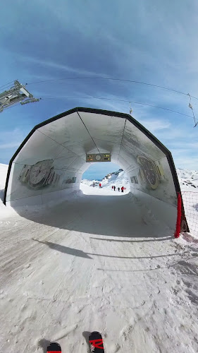 Rte des Barzettes 1, 3963 Crans-Montana