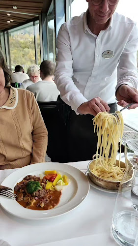 Opinii despre Schlössli Wörth în Neuhausen am Rheinfall - Gastronomie und Hotellerie