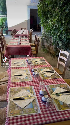 Opinii despre Ristorante-Grotto Eremo S. Nicolao în Somazzo - Gastronomie und Hotellerie