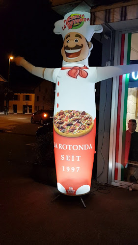Opinii despre Pizzeria La Rotonda în Bottmingen - Gastronomie und Hotellerie