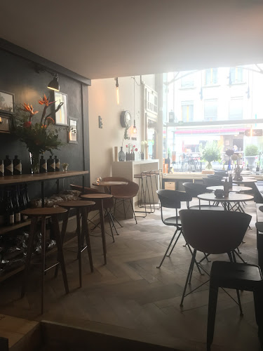 Parada 30 - Gastronomie und Hotellerie