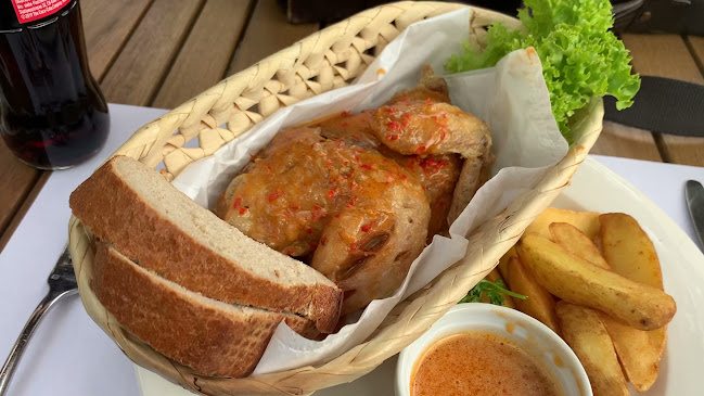 Opinii despre Restaurant Bar Café Ey Hof în Zürich - Gastronomie und Hotellerie