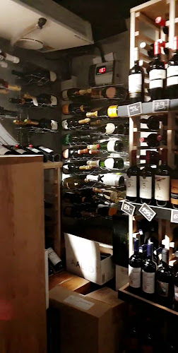 Comentarii opinii despre Simon's Steakhouse Grill & Restaurant & Bar