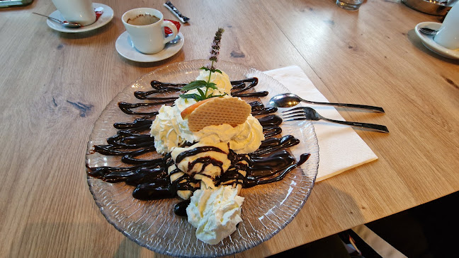 Comentarii opinii despre Familiengarten