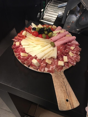 MINI Café Bar - Gastronomie und Hotellerie