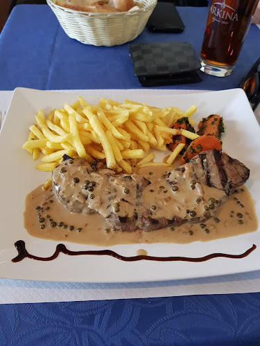 Café du Léman Milan et Malina Cejovic - Gastronomie und Hotellerie