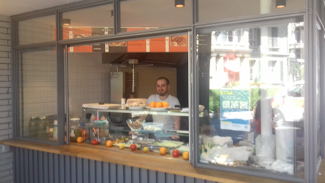 فلافل &. شاورما& حلال - Gastronomie und Hotellerie