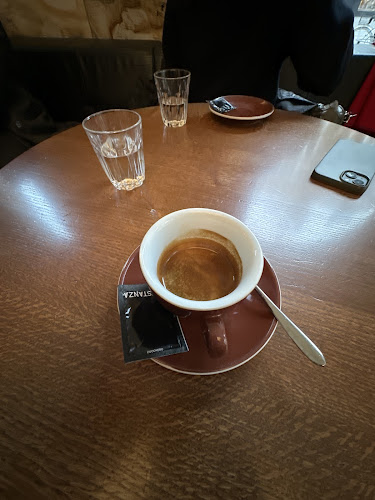 Comentarii opinii despre Bar 45