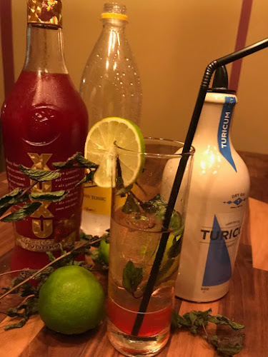 Opinii despre NAMASTE Coffeeshop în Glarus - Gastronomie und Hotellerie