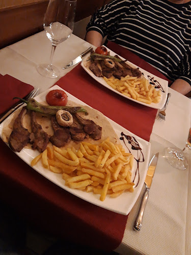 Opinii despre Schloss Burgerhaus în Nidau - Gastronomie und Hotellerie