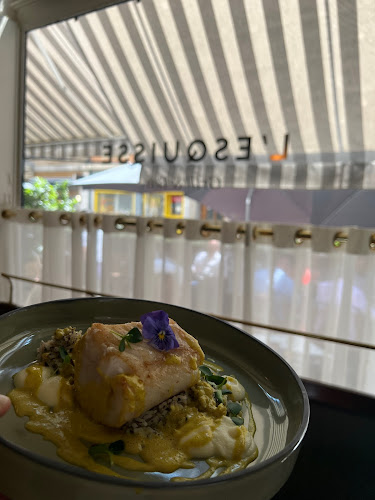 L'Esquisse: Grill & Bar