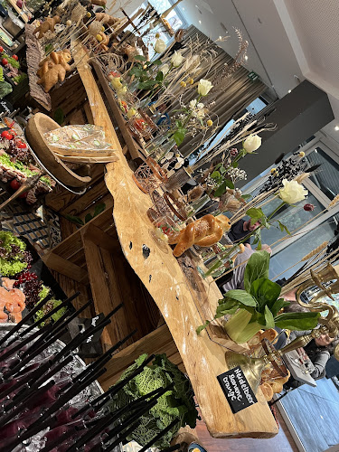 Opinii despre PARK Lange Erlen în Basel - Gastronomie und Hotellerie