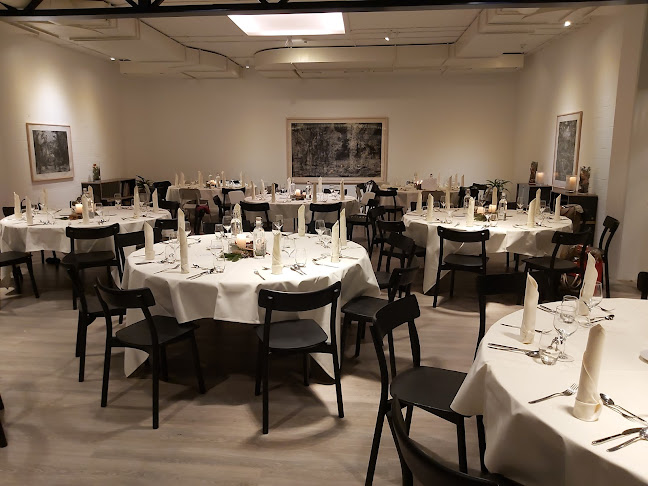 Opinii despre Gourmetbox GmbH & Kulinarium Eventlokal în Bern - Gastronomie und Hotellerie