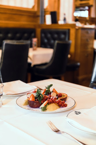 Opinii despre Old Fashion Bar în Zürich - Gastronomie und Hotellerie