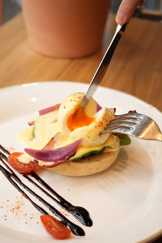 Opinii despre Utopia coffee (St-Jean) în Geneva - Gastronomie und Hotellerie