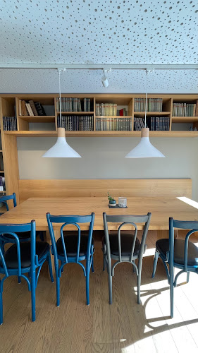 Opinii despre Cafe Macarius în Biel - Gastronomie und Hotellerie