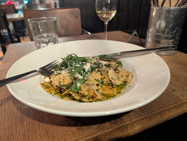 Opinii despre PASTARAZZI Hirschengraben în Luzern - Gastronomie und Hotellerie