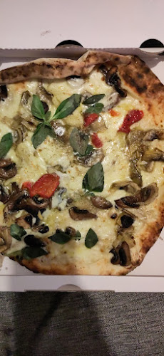 Pizzeria Ciro - Gastronomie und Hotellerie