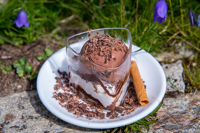 Opinii despre Restaurant Bättmerhitta în Bettmeralp - Gastronomie und Hotellerie