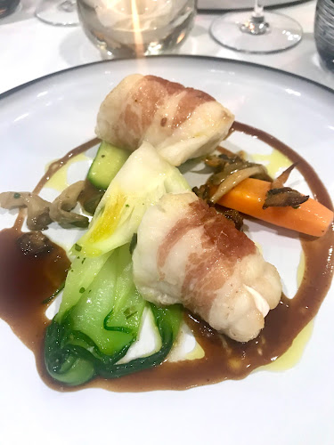 Opinii despre L'Auberge du Château în Nyon - Gastronomie und Hotellerie