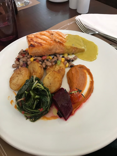 Opinii despre Ô Monde în Vernier - Gastronomie und Hotellerie