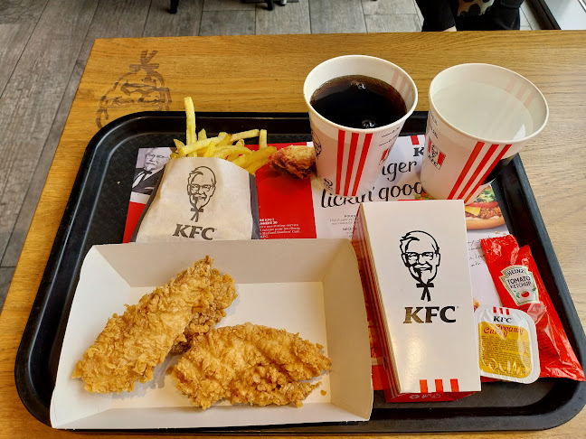 Opinii despre Kentucky Fried Chicken în Petit-Lancy - Gastronomie und Hotellerie