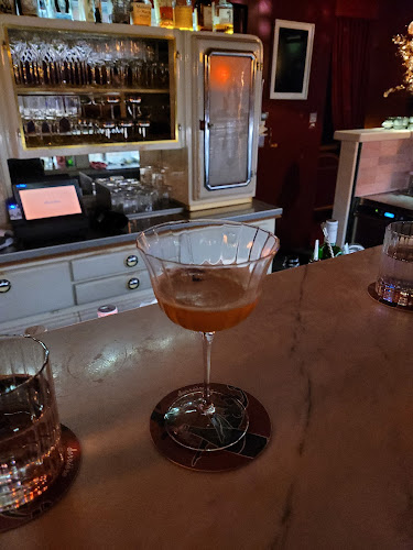 Opinii despre Derrière Cocktailbar Basel în Basel - Gastronomie und Hotellerie
