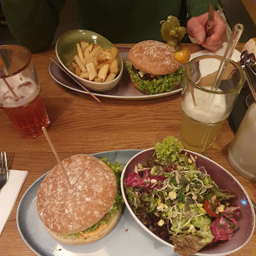 HANS IM GLÜCK - CHUR City West - Gastronomie und Hotellerie