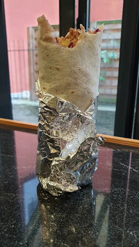 Opinii despre Bal's Take Away în Baden - Gastronomie und Hotellerie