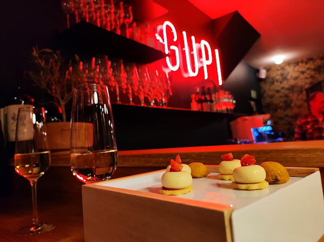 Opinii despre Café Gupi - Weinbar în Riehen - Gastronomie und Hotellerie