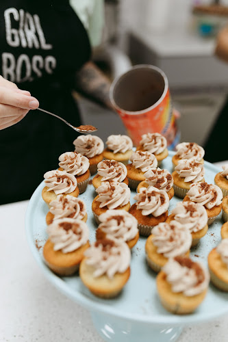 Royaume MELAZIC - Lausanne