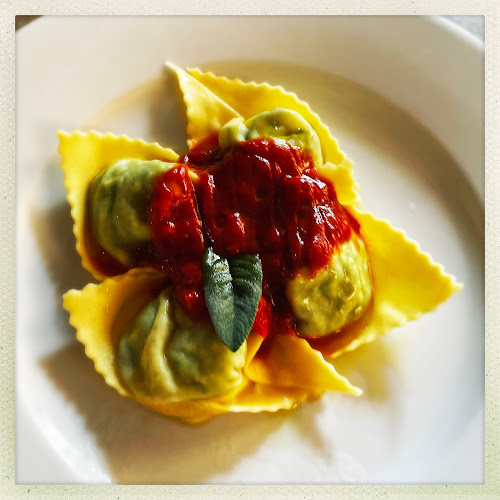 Comentarii opinii despre HARDYS pasta e panini / Foodtruck