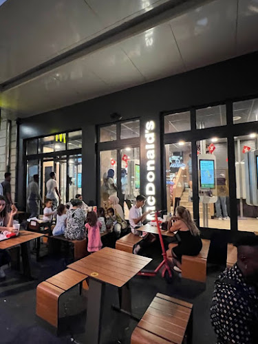 McDonald's Restaurant - Gastronomie und Hotellerie