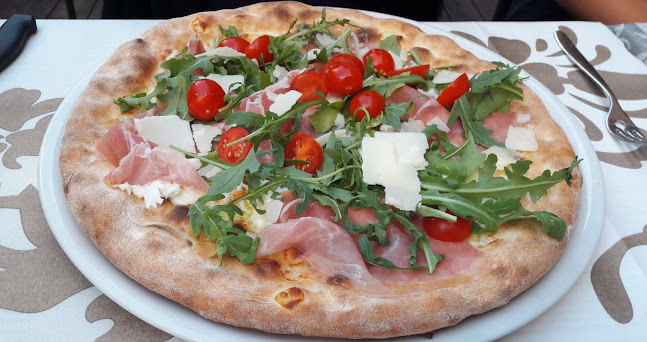 Opinii despre Pizzeria Trattoria Carbonia în Sierre - Gastronomie und Hotellerie