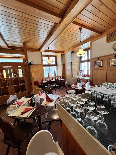 Opinii despre Restaurant Drei Bünde în Chur - Gastronomie und Hotellerie