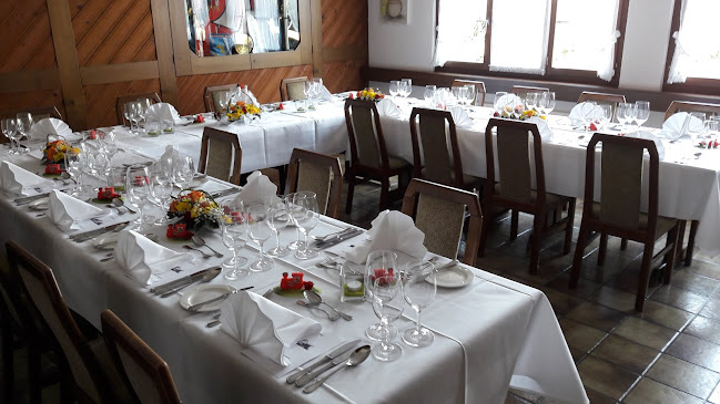 Opinii despre Kreuz în Kaiserstuhl - Gastronomie und Hotellerie