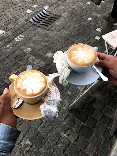 Opinii despre BOB'S FOOD STORE Coffee & Tea House în Zug - Gastronomie und Hotellerie