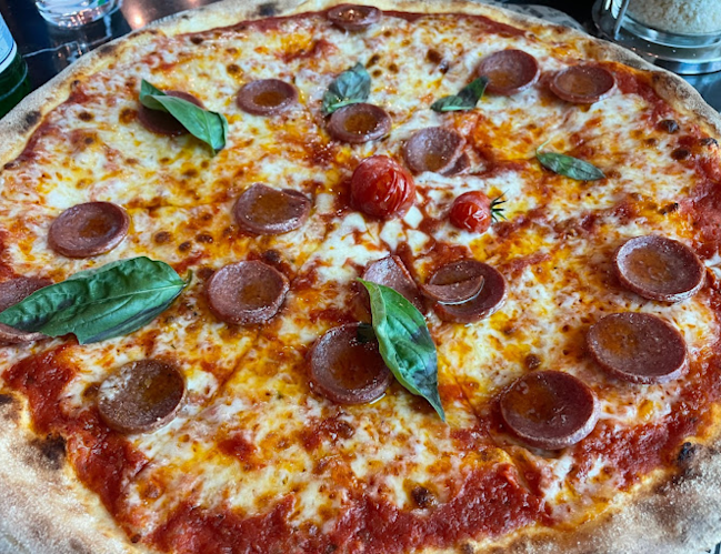 L'Osteria Basel Plaza - Gastronomie und Hotellerie